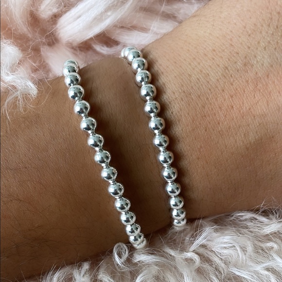 4 mm sterling silver beaded bracelet - Picture 2 of 3